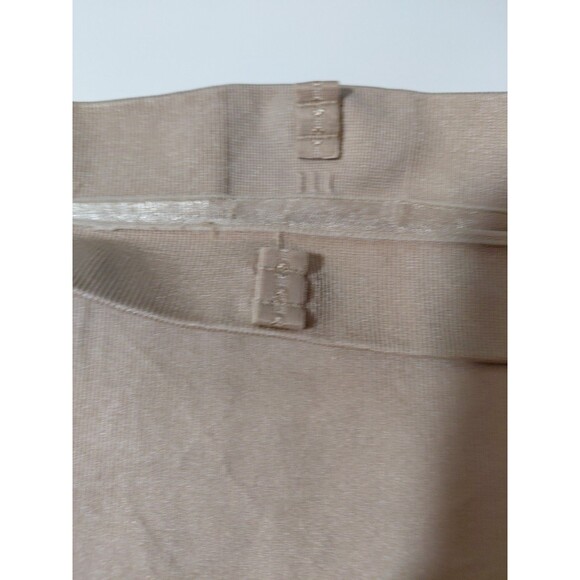 Spanx Slim Cognito Shaping High Waist Bodysuit Tan LG Seamless Removeable Clasps - Picture 3 of 10